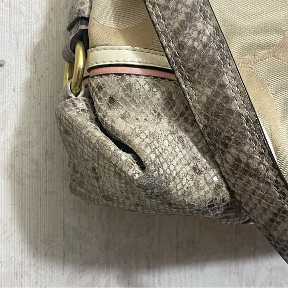 Coach Signature Ashley Spectator Shoulder Bag No.C1320- F24889 - Picture 14 of 16